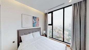Luxury Apartment in Vinhomes Metropolis
