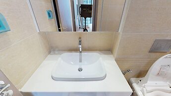 Luxury Apartment in Vinhomes Metropolis