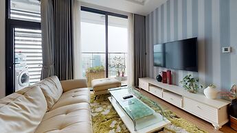 Luxury Apartment in Vinhomes Metropolis