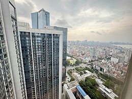 Luxury Apartment in Vinhomes Metropolis