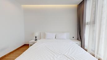 Luxury Apartment in Vinhomes Metropolis
