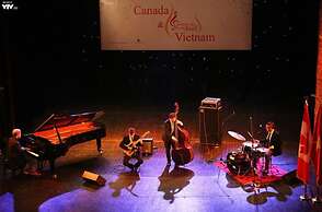 Luxury Apartment in Vinhomes Metropolis