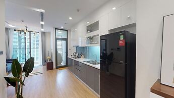 Luxury Apartment in Vinhomes Metropolis