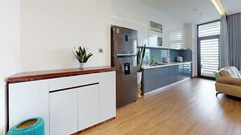 Luxury Apartment in Vinhomes Metropolis