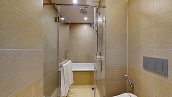 Luxury Apartment in Vinhomes Metropolis