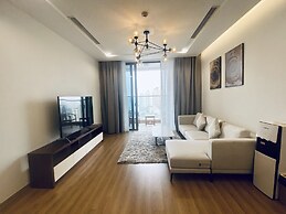 Luxury Apartment in Vinhomes Metropolis