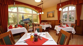 Hotel & Restaurant zur Linde