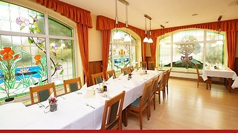 Hotel & Restaurant zur Linde