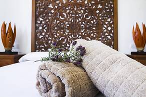 Vista Roses Mar - Villas Batik