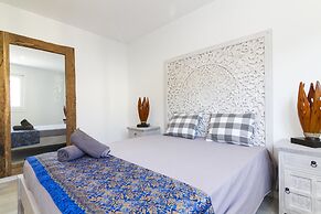 Vista Roses Mar - Villas Batik