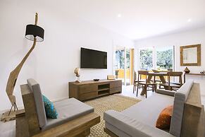 Vista Roses Mar - Villas Batik