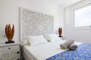 Vista Roses Mar - Villas Batik