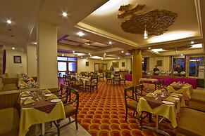 Royal Park Resort