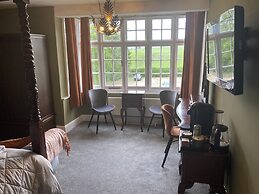 Tottington Manor