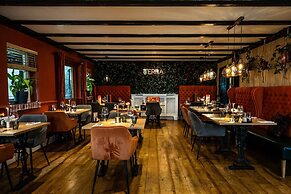 Tottington Manor