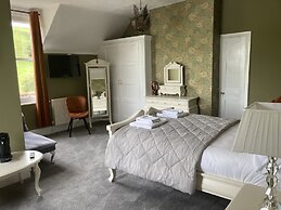 Tottington Manor