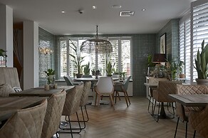 Hotel Heerhugo