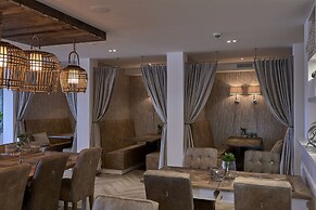 Hotel Heerhugo