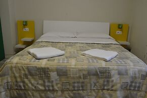 Leonardo Tourist House