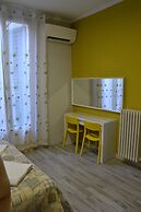 Leonardo Tourist House