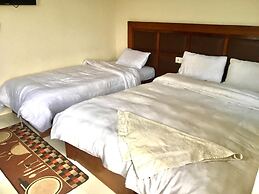 Hotel Suramma