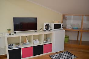 Cozy Studio at Carcavelos Beach