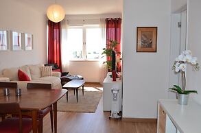 Cozy Apartment in Estoril