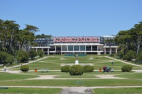 Cozy Apartment in Estoril