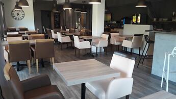 Logis Atoll Hotel