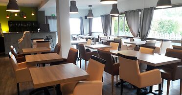 Logis Atoll Hotel