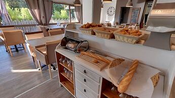 Logis Atoll Hotel