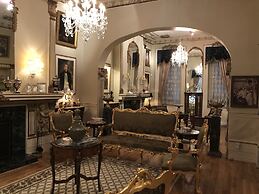 Le Château du Faubourg B&B