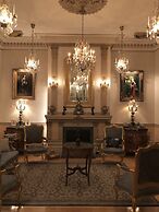 Le Château du Faubourg B&B