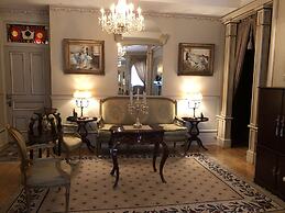 Le Château du Faubourg B&B