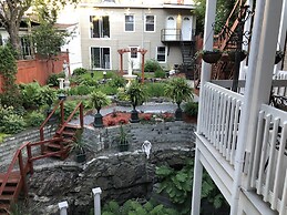 Le Château du Faubourg B&B