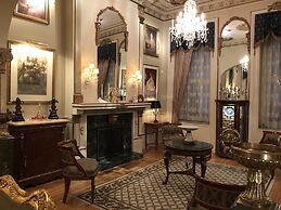 Le Château du Faubourg B&B