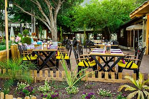 Kara Kedi Beach Bungalow