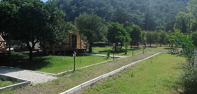 Kara Kedi Beach Bungalow