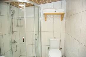 Kara Kedi Beach Bungalow