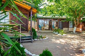 Kara Kedi Beach Bungalow