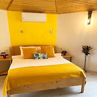 Kara Kedi Beach Bungalow