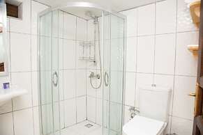 Kara Kedi Beach Bungalow