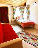 Kara Kedi Beach Bungalow