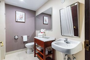 Hotel Montreal Metropolitan, BW Signature Collection