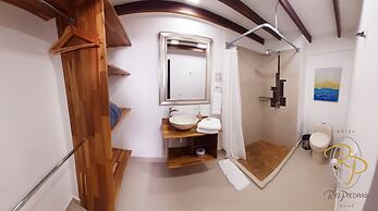 Hotel Rio Piedras