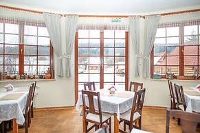 Gosciniec Pieciu Stawow