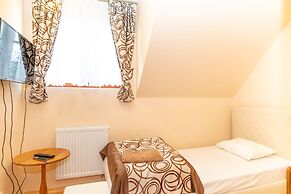 Gosciniec Pieciu Stawow