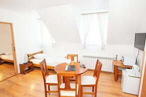 Gosciniec Pieciu Stawow