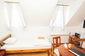 Gosciniec Pieciu Stawow