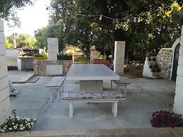 Trullo Alessandro e Villa Raffaela